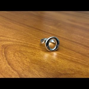 Sterling silver Sevillana Style O Ring size 7